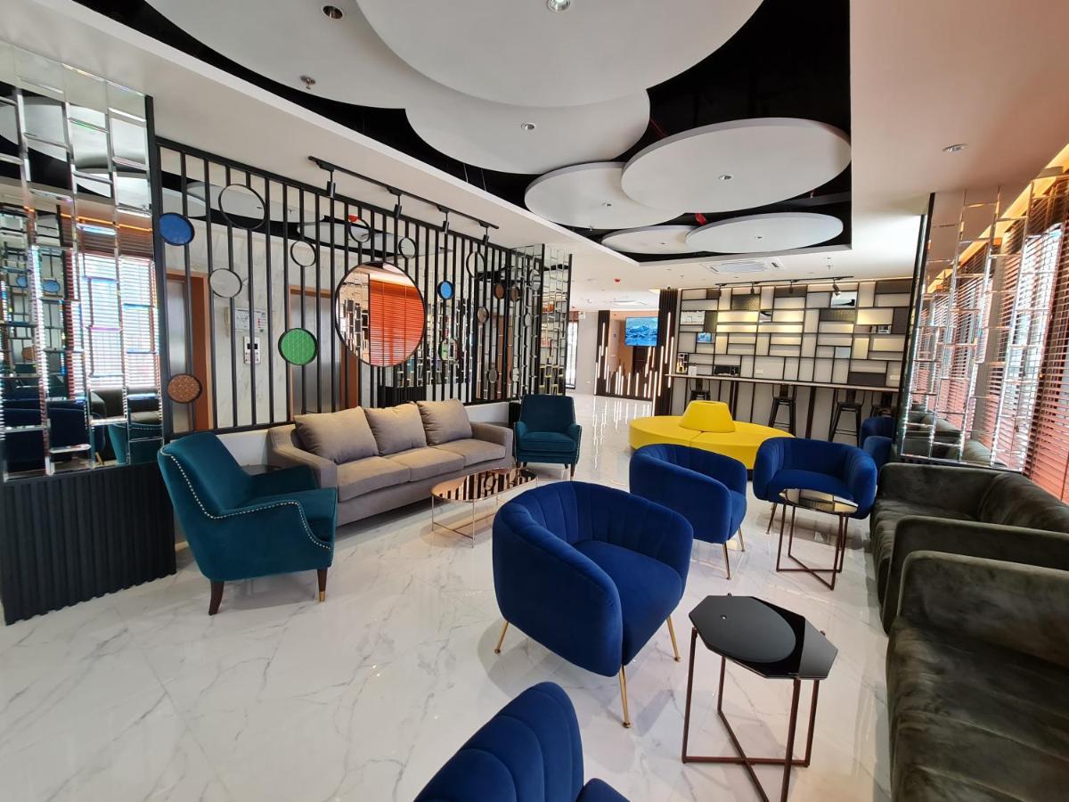 Hotel The Neuf@Ratchada à Bangkok Extérieur photo